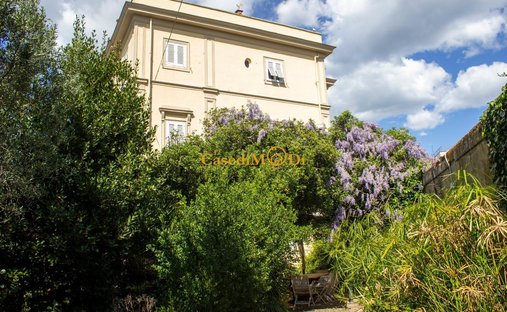 Villa in Ardenza Mare, Livorno, Tuscany 1