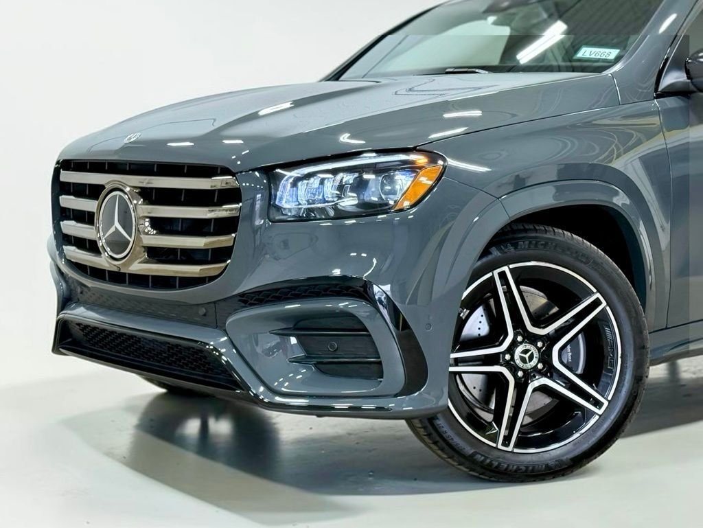 Suv in Lake Villa, IL, United States 3 - 17404400