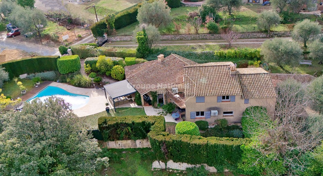 Villa in Le Tignet, Provence-Alpes-Côte d'Azur, France 2 - 17657787