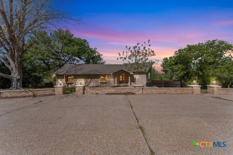House in Salado, Texas, United States 1 - 17651794