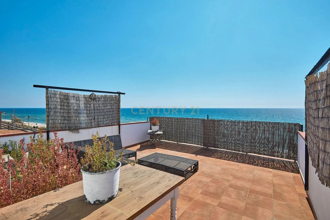 Villa in Montgat, Catalonia, Spain 1 - 17655916