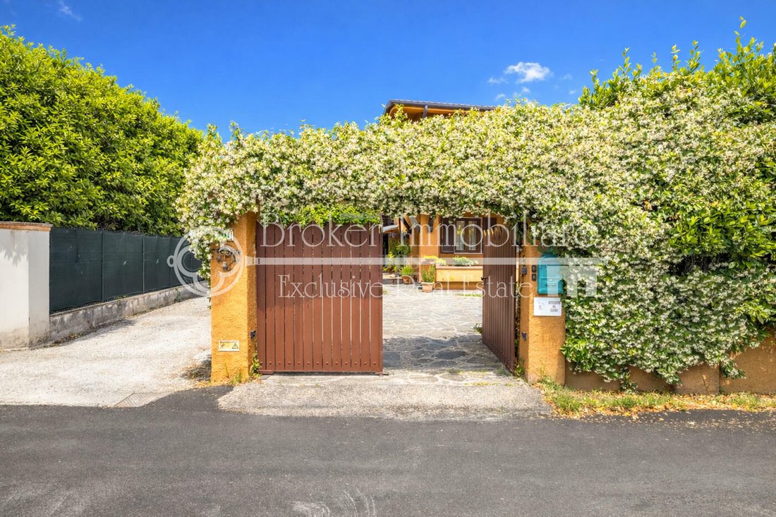 Villa in Center, Forte dei Marmi, Tuscany 2 - 16840367