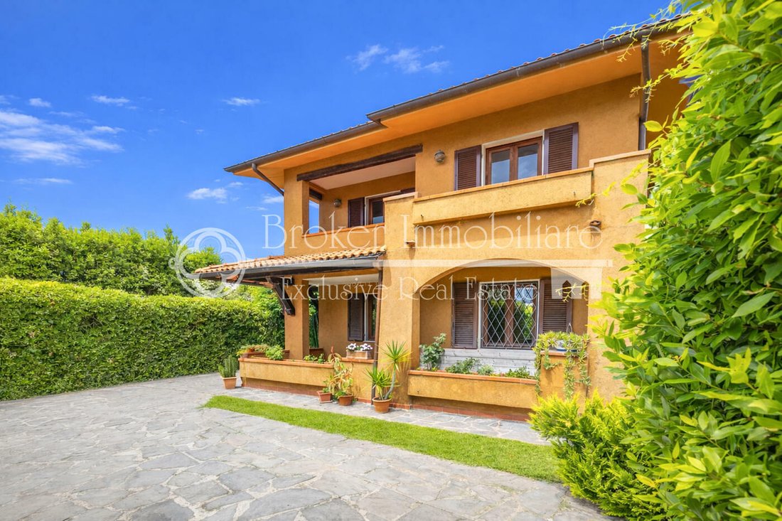 Villa in Center, Forte dei Marmi, Tuscany 4 - 16840367