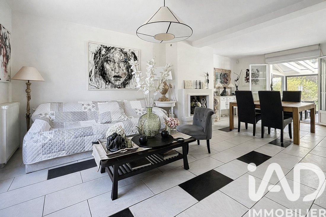 House in Sucy-en-Brie, Ile-de-France, France 4 - 17362086