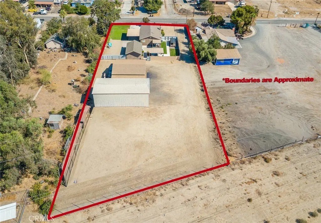 House in Bloomington, California, United States 4 - 16525284