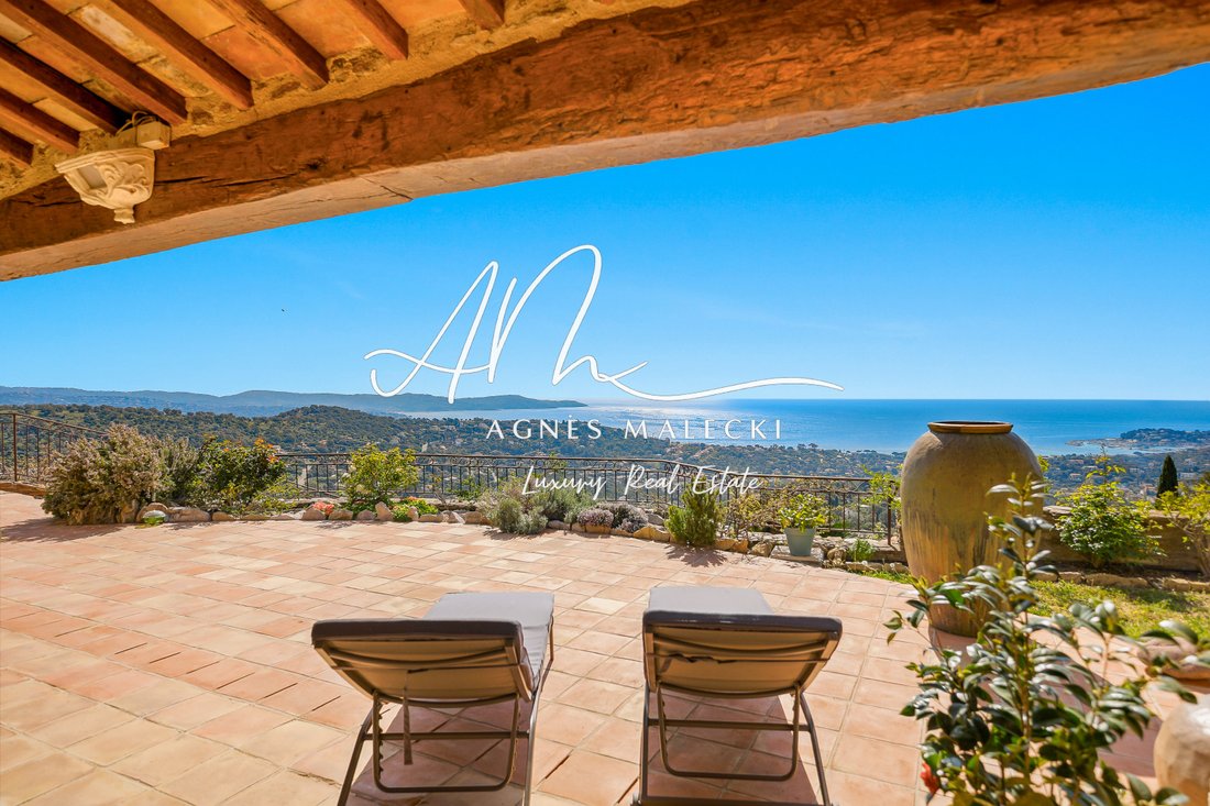 Estate in Nord, Cavalaire-sur-Mer, France 1 - 17654326