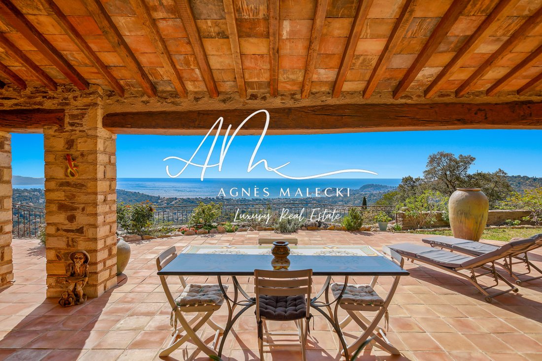 Estate in Nord, Cavalaire-sur-Mer, France 5 - 17654326