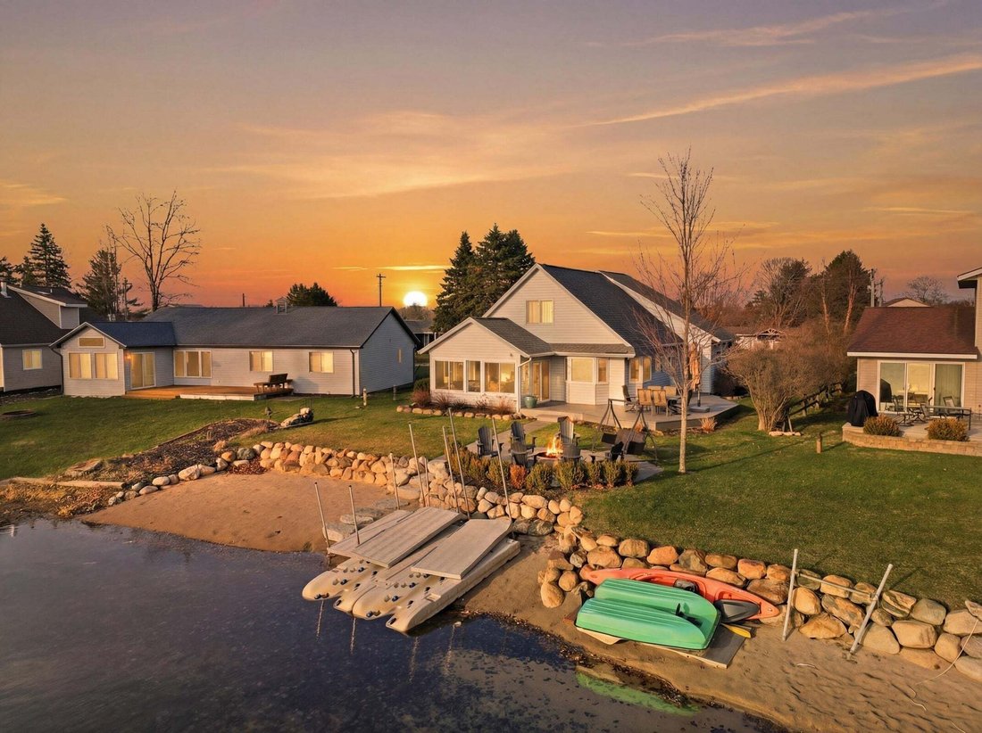 House in Stanwood, Michigan, United States 4 - 17646551