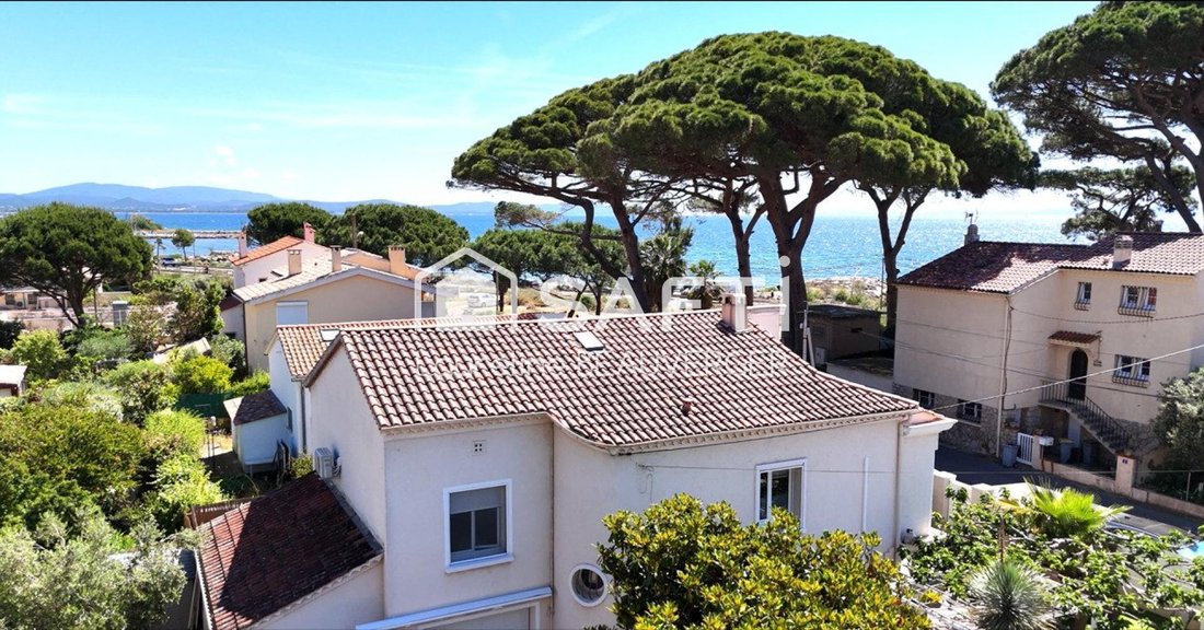 House in Hyères, Provence-Alpes-Côte d'Azur, France 2 - 17654964