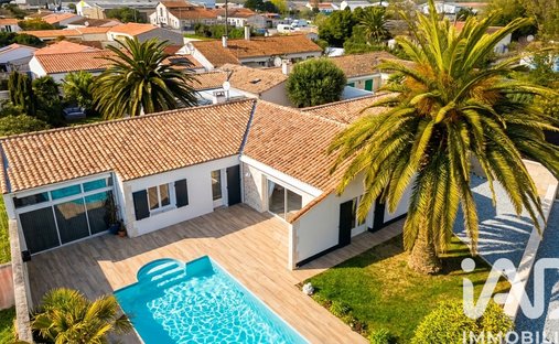 Casa a Saint-Pierre-d'Oléron, Nuova Aquitania, Francia 1