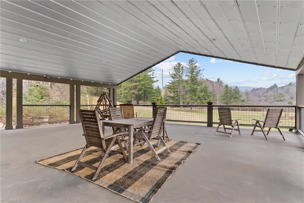 House in Glade Valley, North Carolina, United States 5 - 17649228