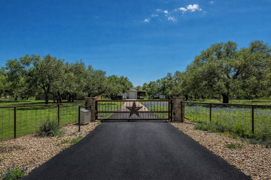 House in Georgetown, Texas, United States 5 - 17609011