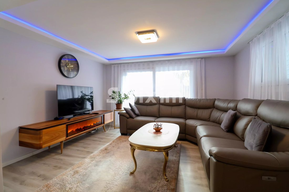 Villa in Attalens, Fribourg, Switzerland 4 - 17660244