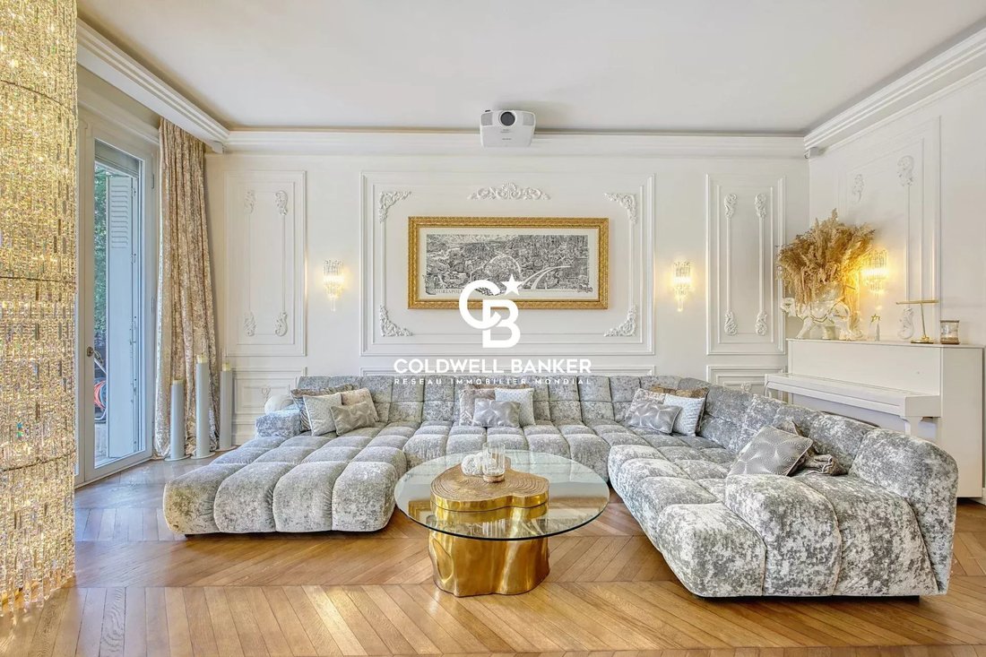 Apartment in Porte Dauphine, Paris 16e Arrondissement, Paris 4 - 17648264