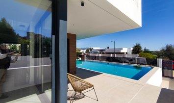 Villa en Estepona, Andalucía, España 2
