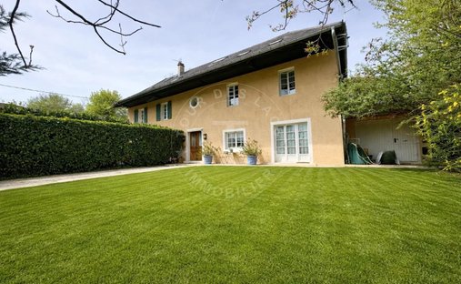 Maison à Poisy, Auvergne-Rhône-Alpes, France 1