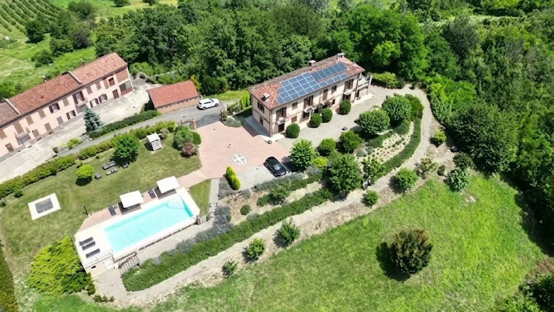 Villa in Vigliano d'Asti, Piedmont, Italy 3 - 17646778