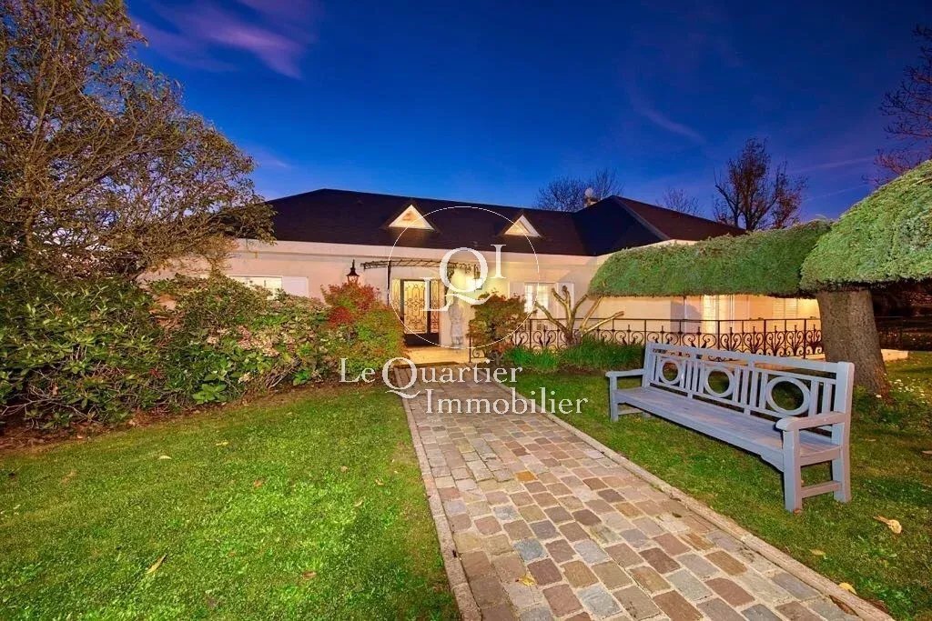 House in Santeny, Ile-de-France, France 2 - 17649836
