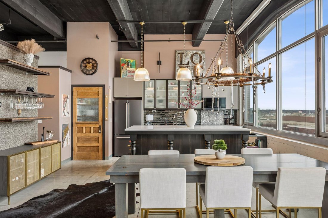 Condo in Minneapolis, Minnesota, United States 5 - 17650117