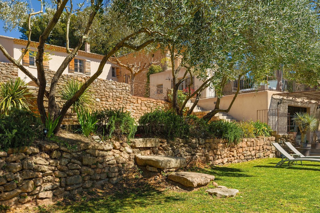 House in Le Tholonet, Provence-Alpes-Côte d'Azur, France 2 - 17650047