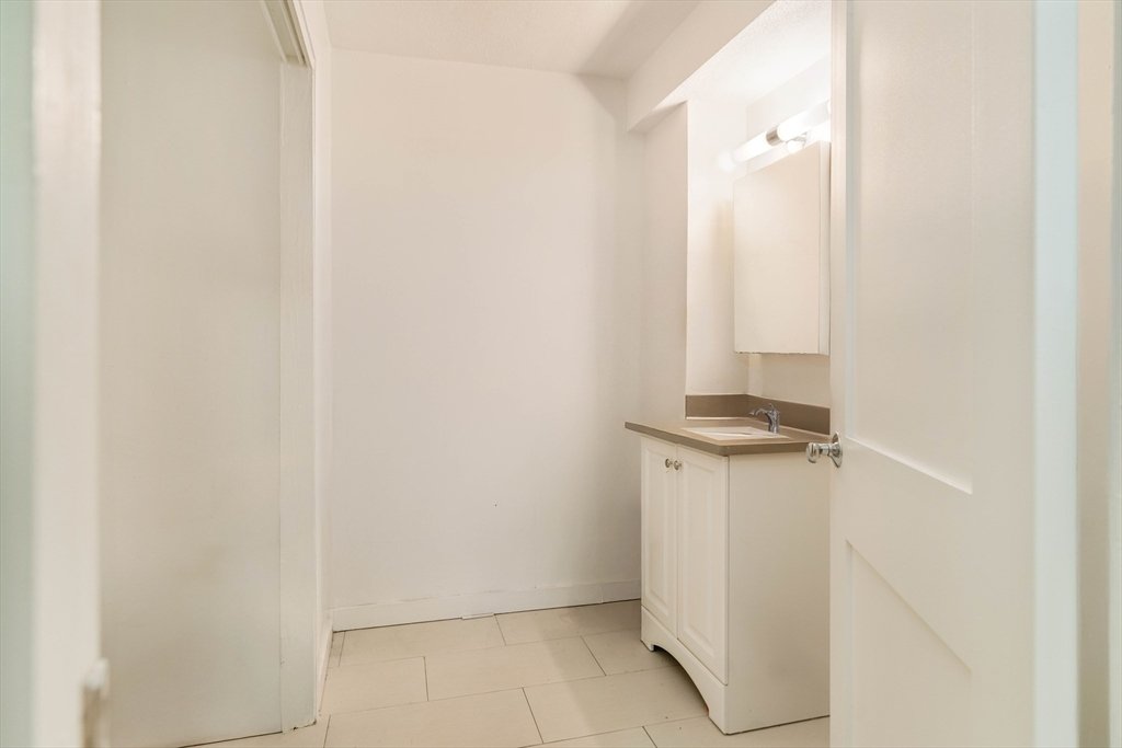 House in Boston, Massachusetts, United States 4 - 17646628