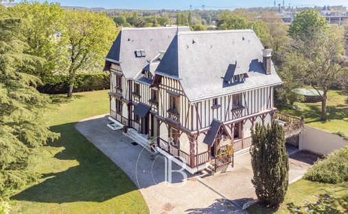 House in Hippodrome, Maisons-Laffitte, France 1