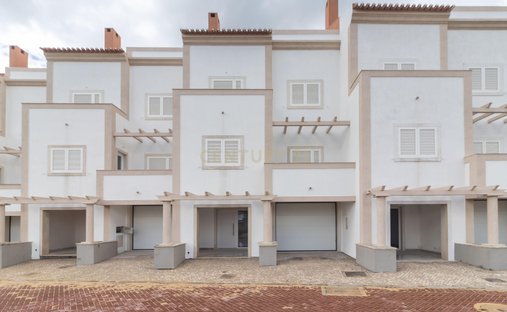 Villa in Alcochete, Setubal, Portugal 1
