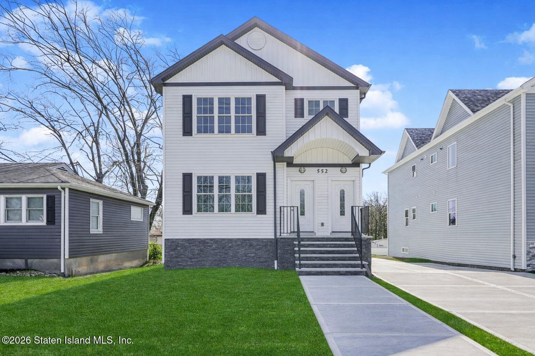 House in New York, New York, United States 5 - 17612040