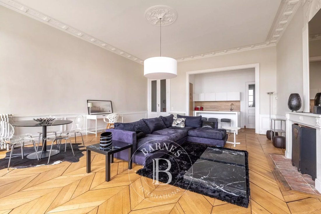 Apartment in Grand Parc-Chartrons-Paul Doumer, Bordeaux, France 2 - 17646939