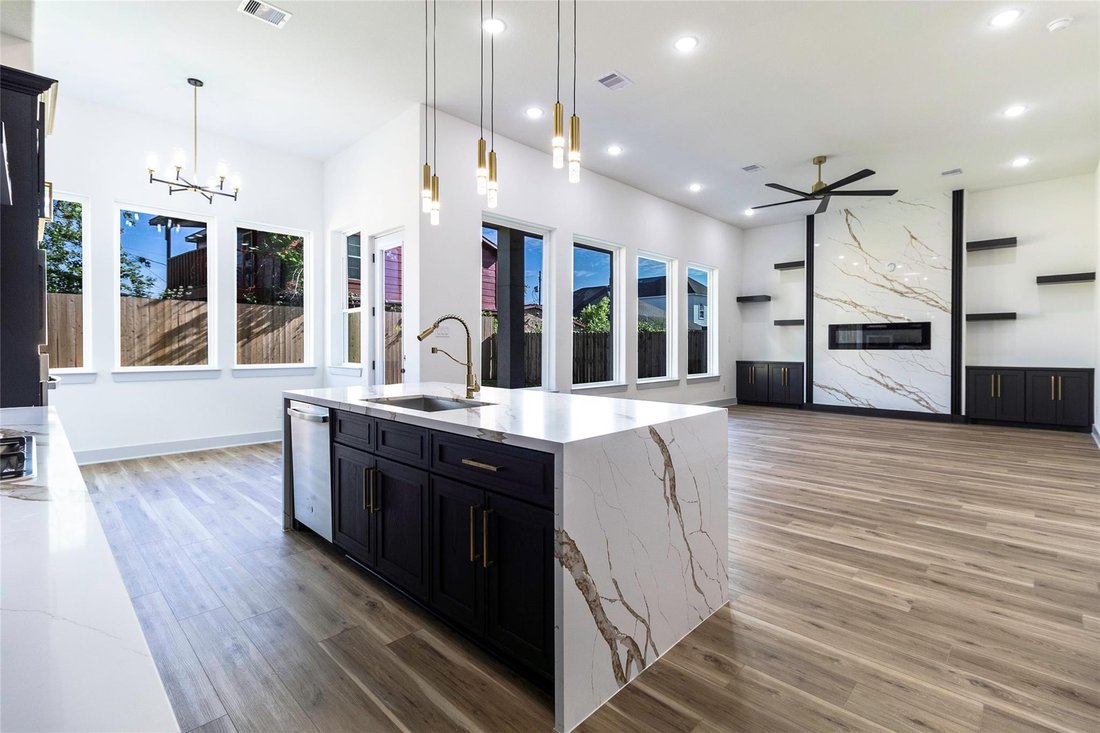 House in Houston, Texas, United States 5 - 17649407