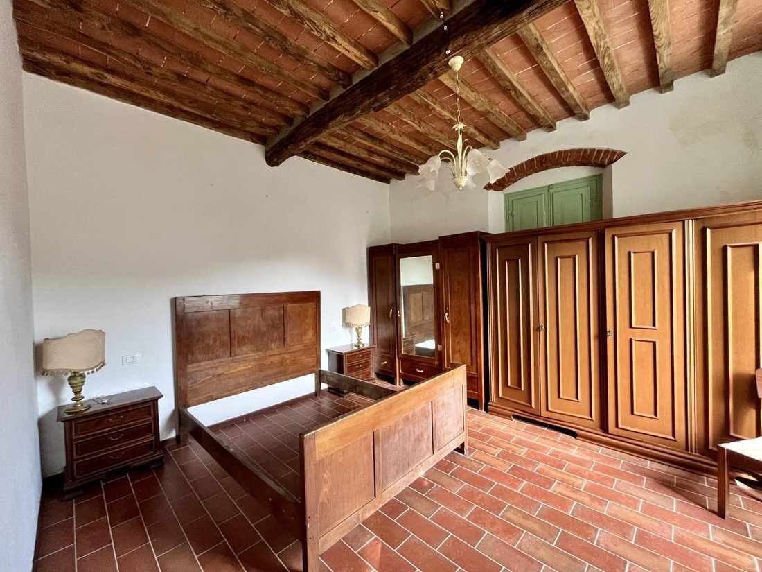 Strettoia-Capezzano-Valdicastello, Pietrasanta, Tuscany 4 - 17655748