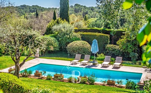Villa in Opio, Provence-Alpes-Côte d'Azur, France 1