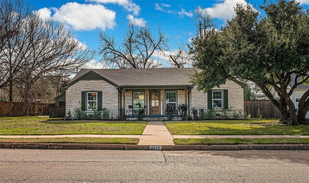 House in Waco, Texas, United States 1 - 17649609