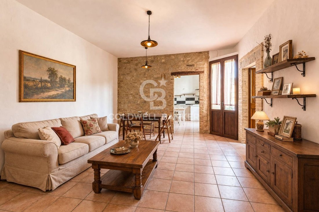 Gualdo Cattaneo, Umbria, Italy 1 - 17651010