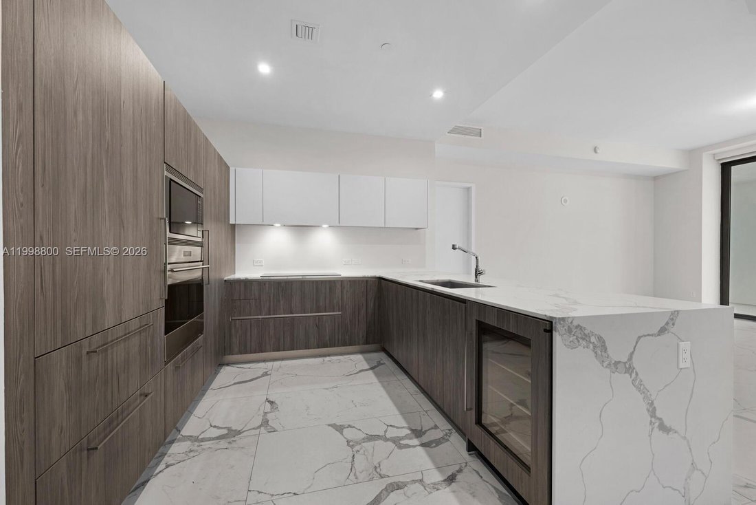 Condo in Coral Gables, Florida, United States 5 - 17648415