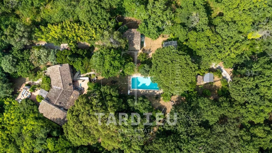 Villa in Grimaud, Provence-Alpes-Côte d'Azur, France 2 - 15802435