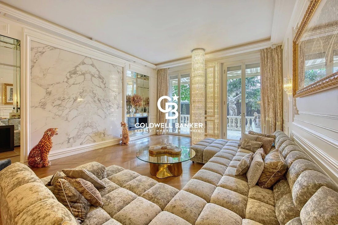 Apartment in Porte Dauphine, Paris 16e Arrondissement, Paris 2 - 17648264