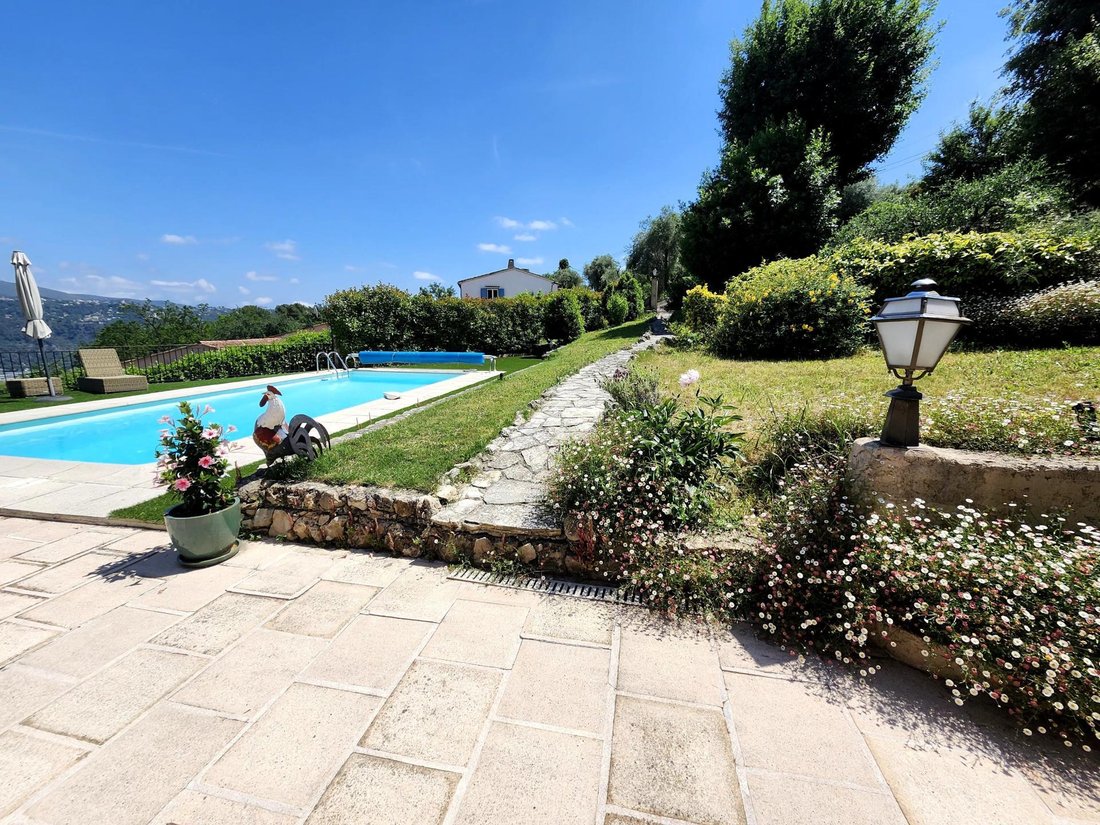 House in Gattières, Provence-Alpes-Côte d'Azur, France 1 - 17655010