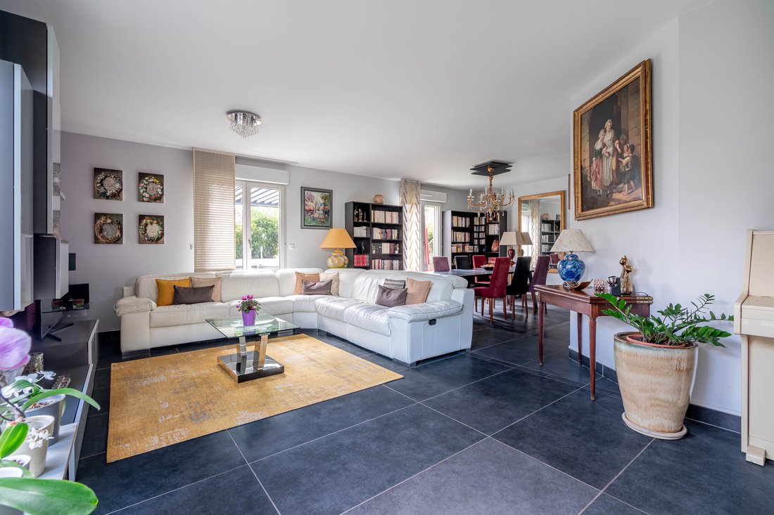 Apartment in Tassin le Bourg, Tassin-la-Demi-Lune, France 3 - 17646245