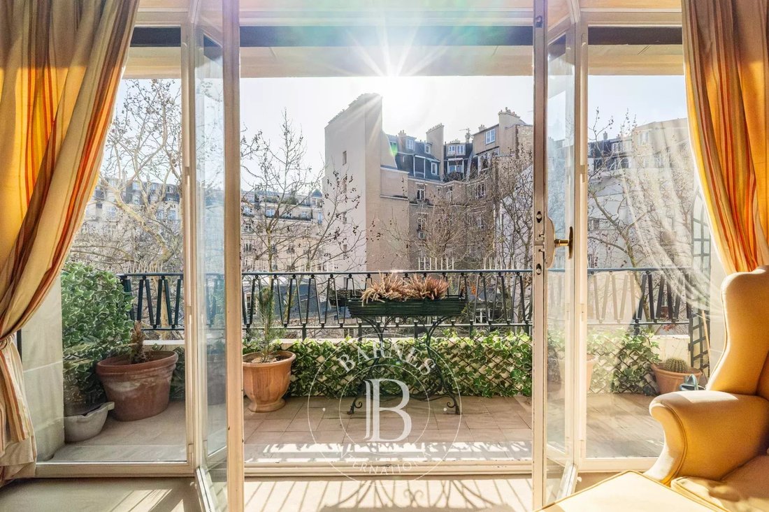 Apartment in Porte Dauphine, Paris 16e Arrondissement, Paris 5 - 17646913
