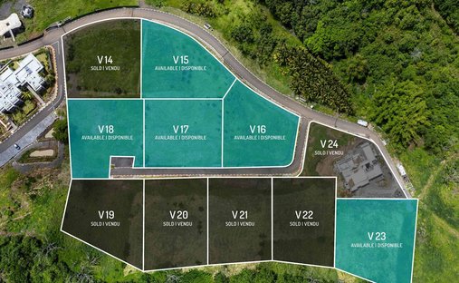 Land in Baie du Cap, Savanne District, Mauritius 1