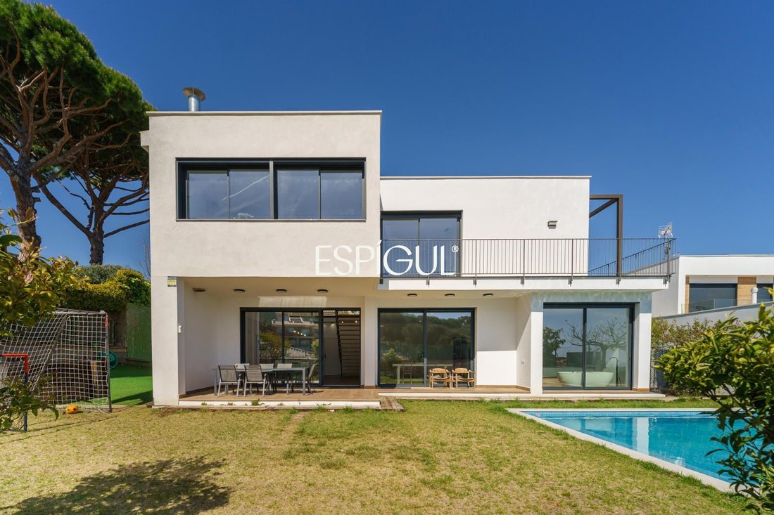 Villa in Premia de Dalt, Catalonia, Spain 1 - 17341273