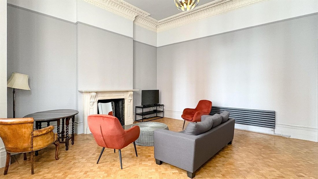 Apartment in Earls Court, Kensington And Chelsea, England 4 - 17645133