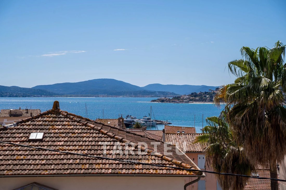 Apartment in Ville-Les Saquedes-Le Bouillonnet, Sainte-Maxime, France 1 - 17558339