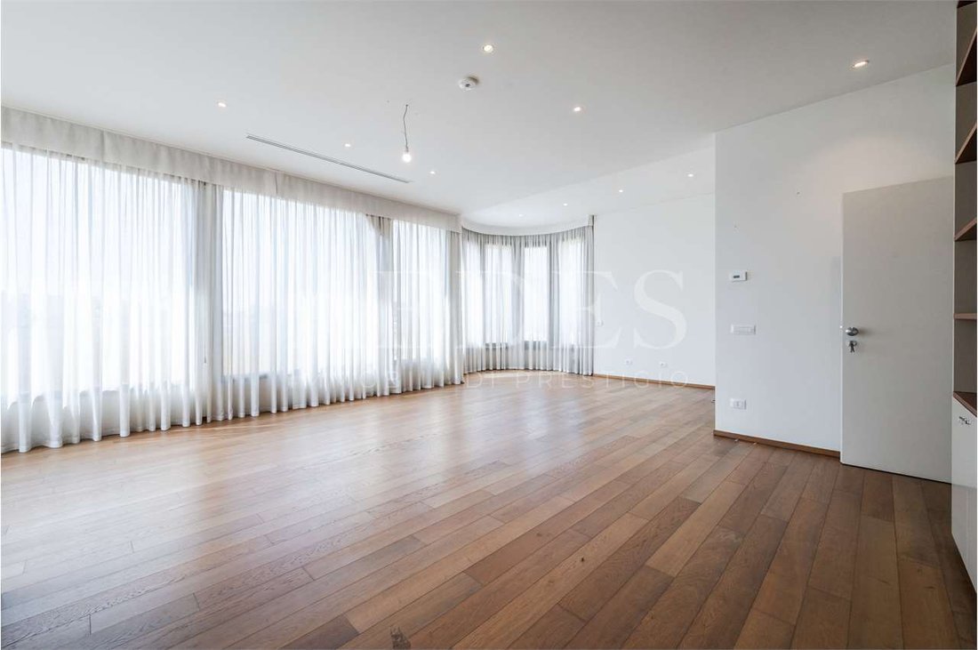 Apartment in Historic Center, Modena, Emilia-Romagna 2 - 17660124