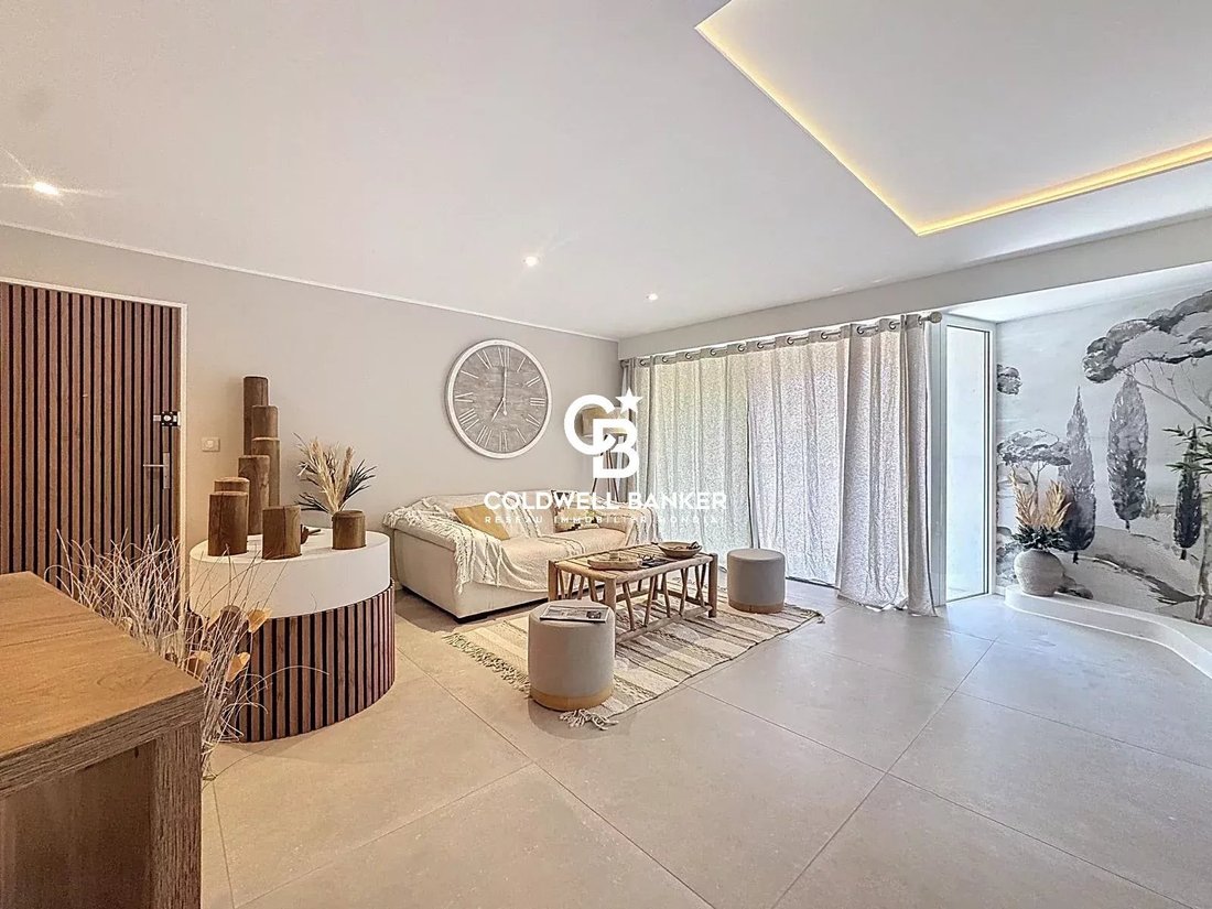 Apartment in Iscles, Saint-Raphaël, France 3 - 17646879
