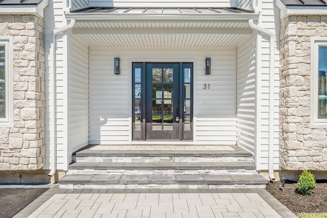 House in Hicksville, New York, United States 3 - 17645192