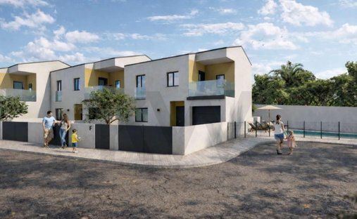 House in Abrigada, Lisbon, Portugal 1