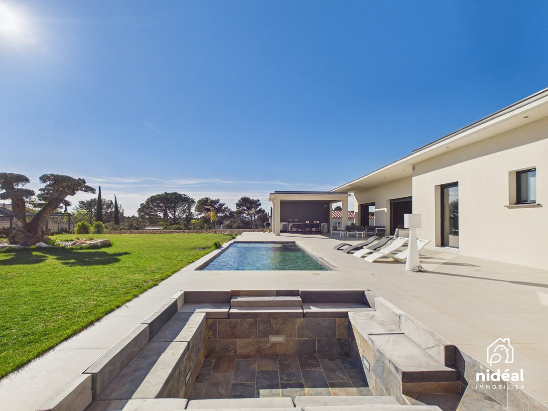 Villa in La Gazelle, Nimes, France 3 - 17651571