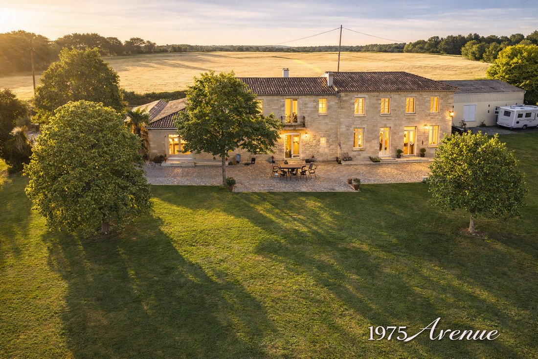 Castle in Saint Bruno-Saint Augustin, Bordeaux, France 1 - 17660360